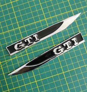 3D эмблема "GTI" ЛЕЗВИЕ на крыло: комплект 2шт 300953 фото