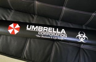 Сонцезахисна наклейка на лобове скло Umbrella Corporation 200111 фото